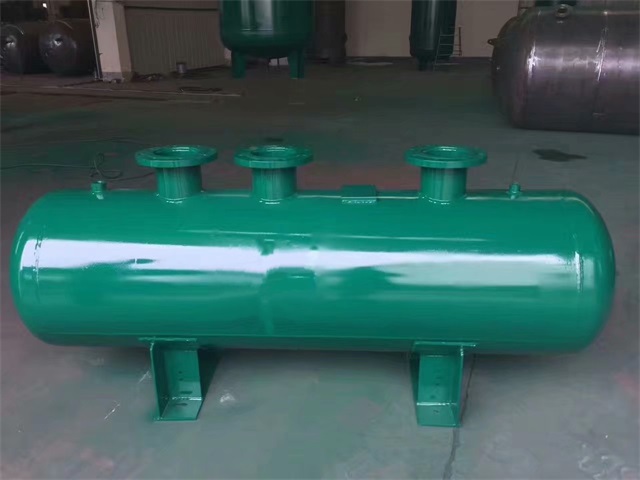 奎屯奎屯奎屯蒸汽分气缸